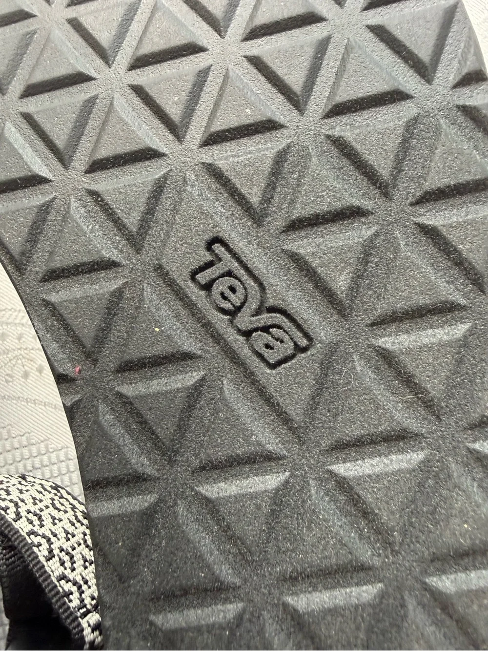 Teva Midform Black/White Boho Geometric Patterned Strap Sandals Women’s Size 8